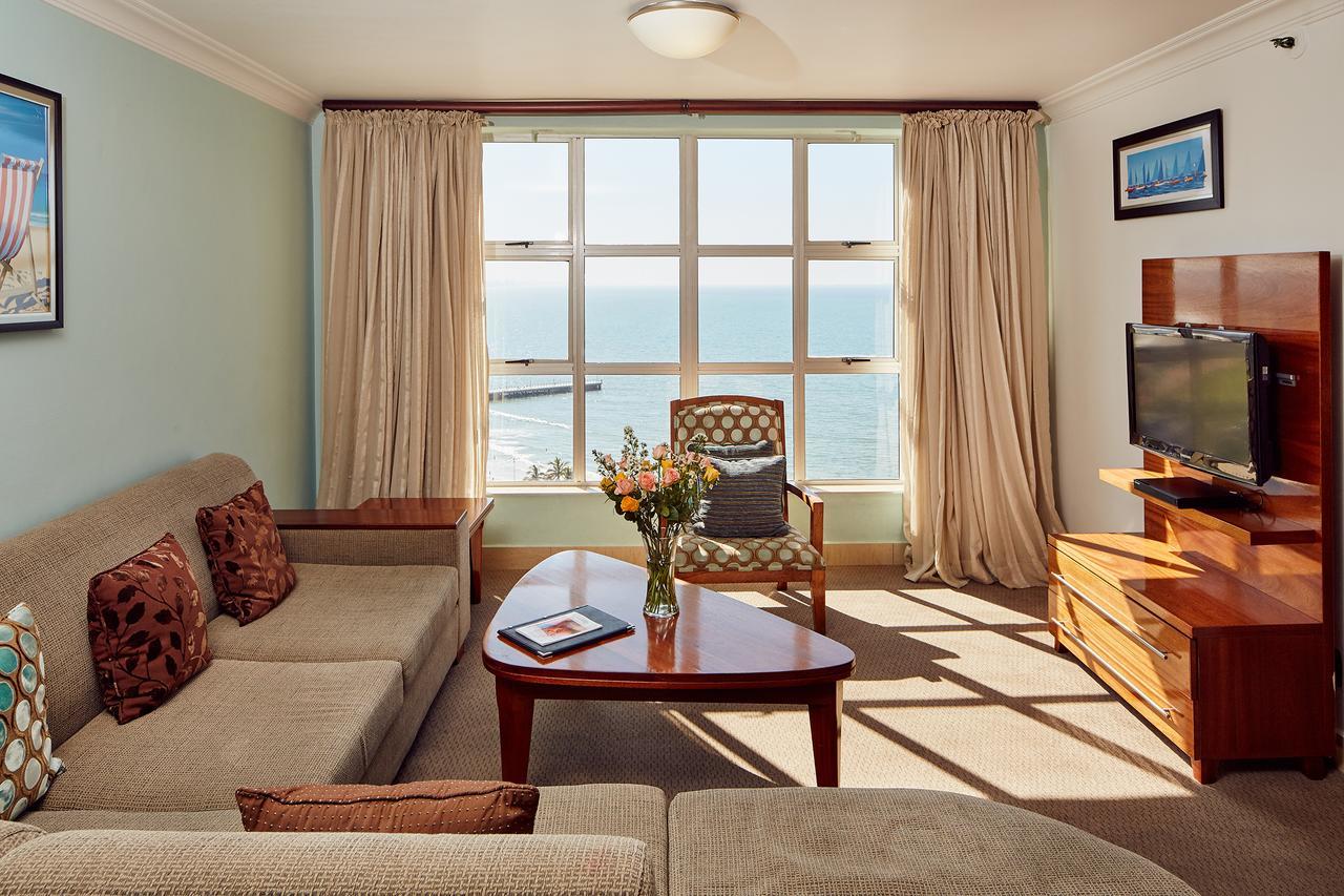 First Group The Palace All-Suite Durban Bagian luar foto
