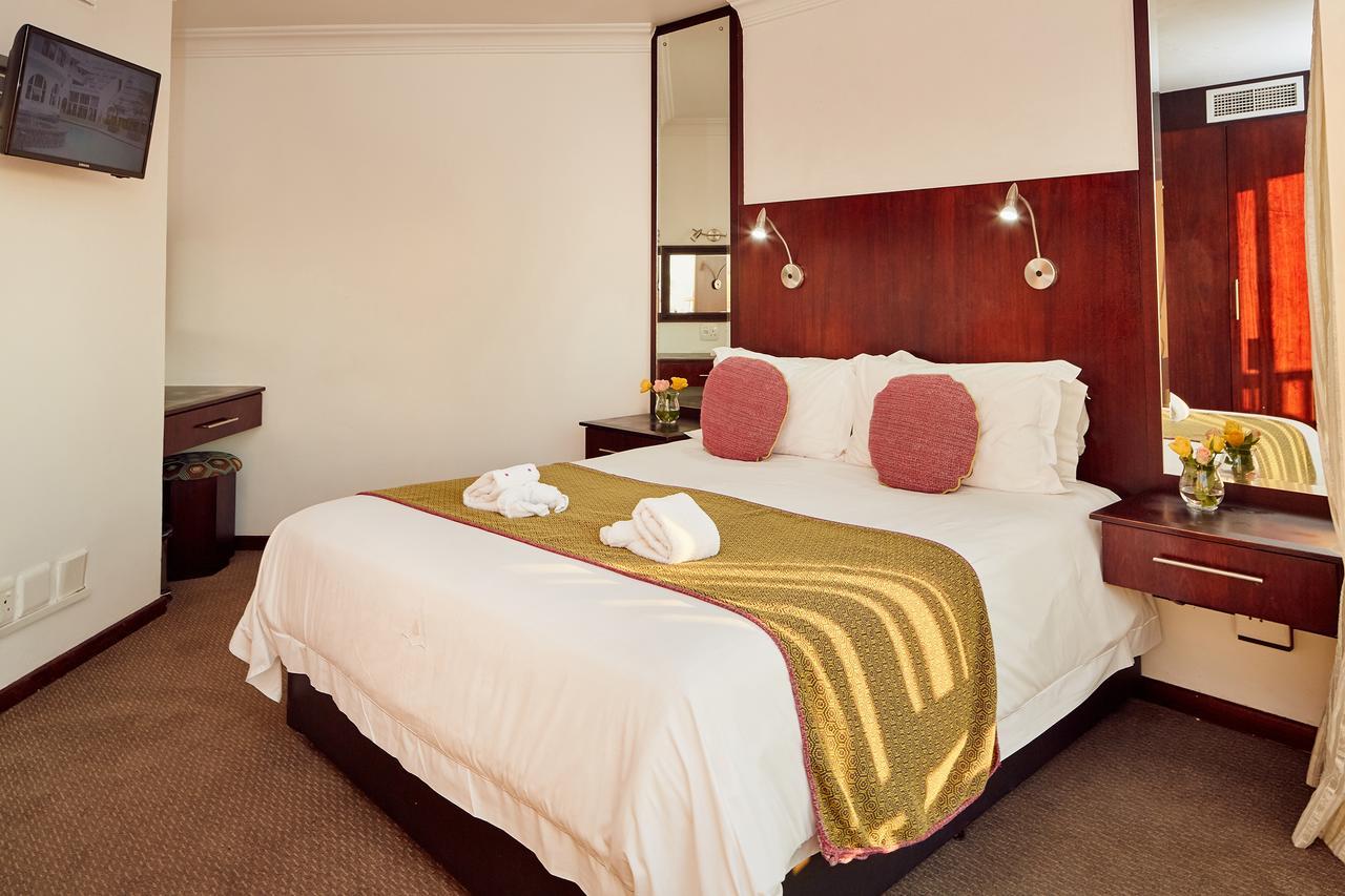 First Group The Palace All-Suite Durban Bagian luar foto